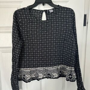 H&M Black and White Patterned Blouse